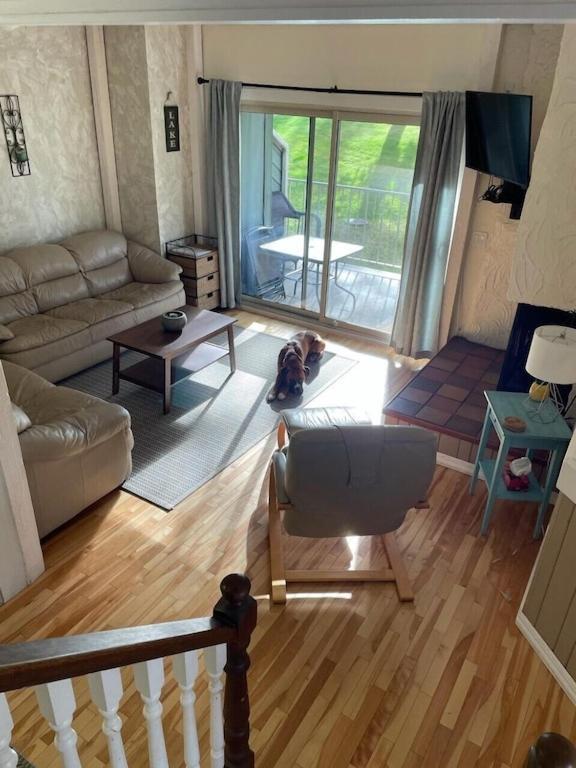 Akiskinook At Windermere Lake - Private Beach Access - New Pool And Hot Tub Now Open! Инвермор Екстериор снимка