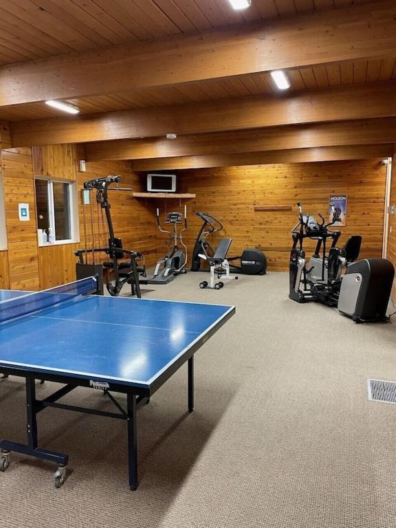 Akiskinook At Windermere Lake - Private Beach Access - New Pool And Hot Tub Now Open! Инвермор Екстериор снимка