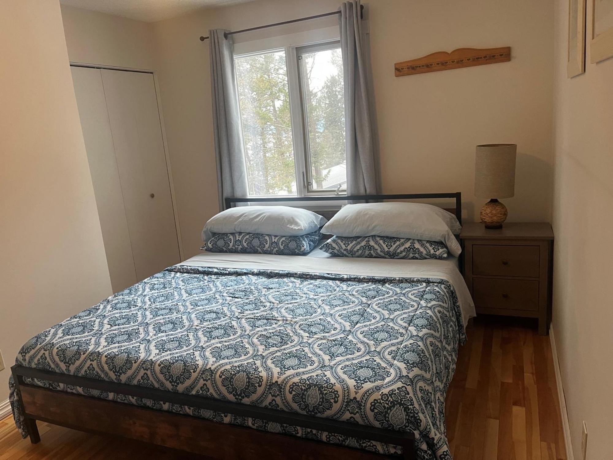 Akiskinook At Windermere Lake - Private Beach Access - New Pool And Hot Tub Now Open! Инвермор Екстериор снимка